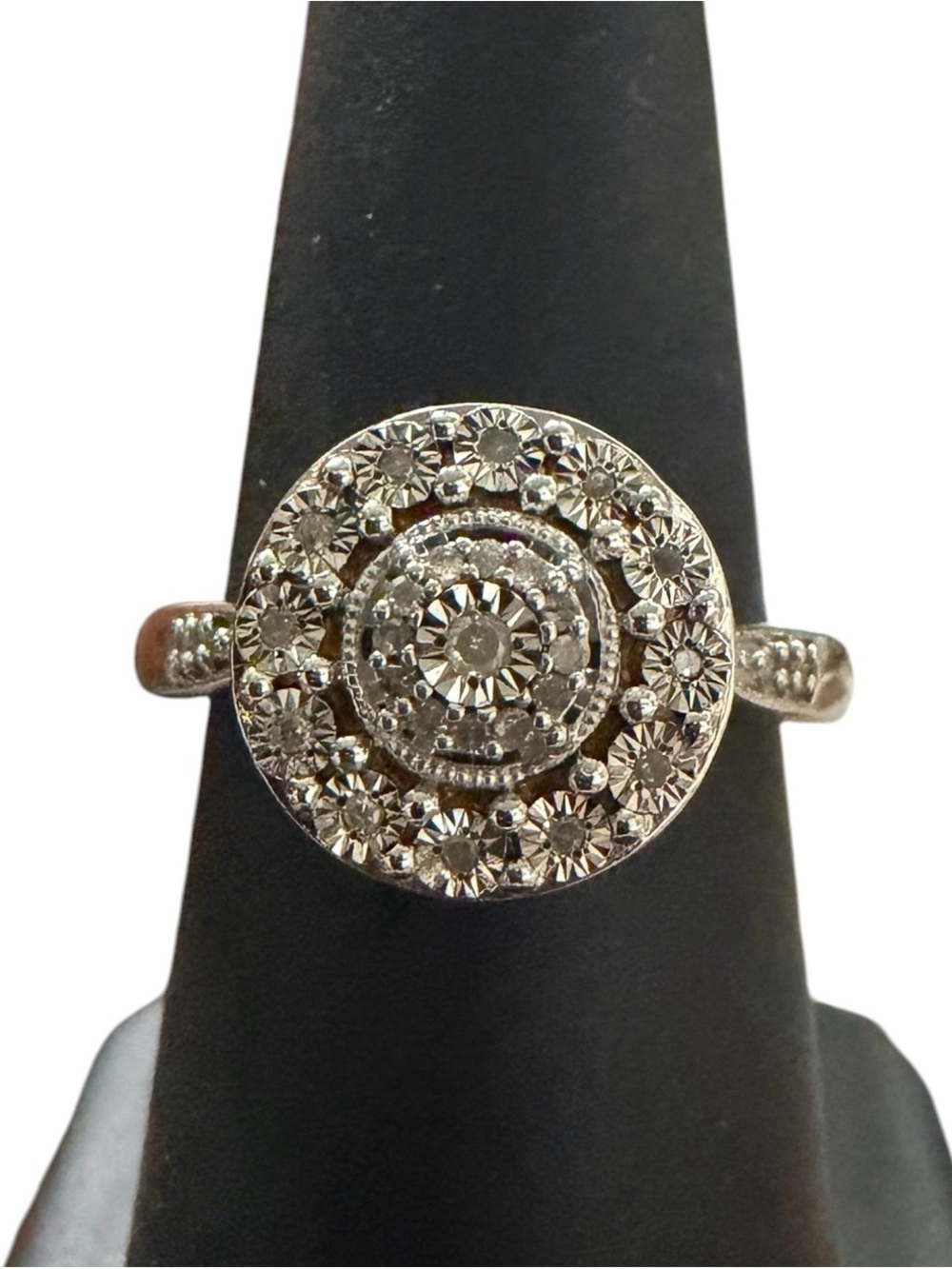 New 925 Silver 1/10 CTTW Natural Diamond Cluster Size 7 Ring